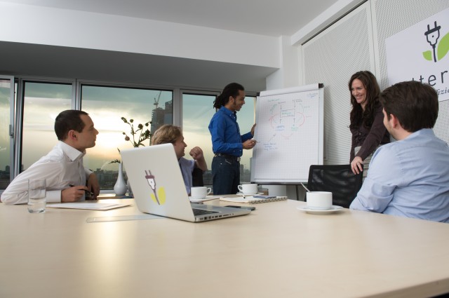 Meeting in einem Büro