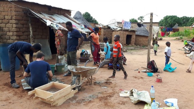 Filter in der Produktion in Burkina Faso